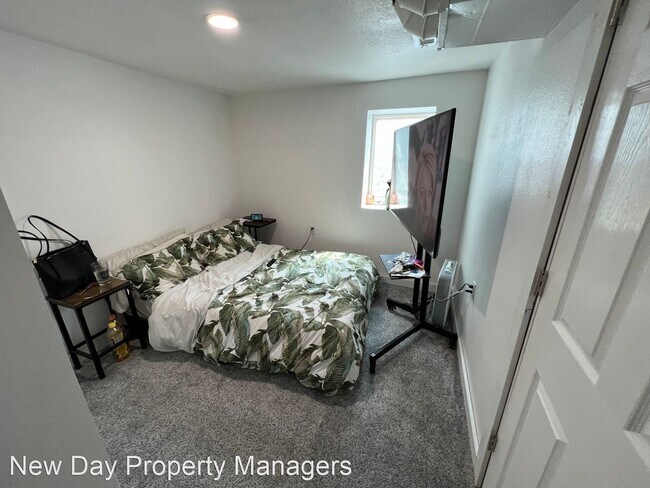 Building Photo - 4 br, 2 bath House - 1712 2nd Avenue South