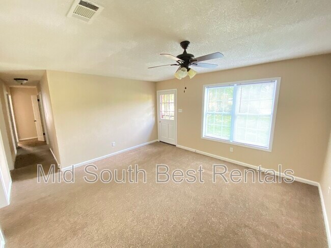 Foto del edificio - 4178 Clydesdale (South)