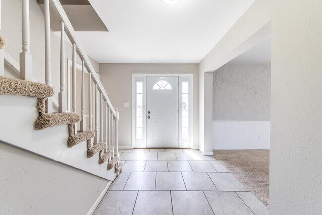 Foto del edificio - 12331 Woodline Dr