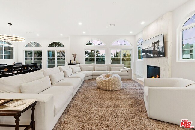 Foto del edificio - 1182 Wellesley Ave