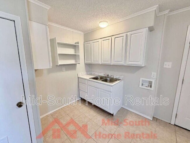 Foto del edificio - 3205 Madewell St