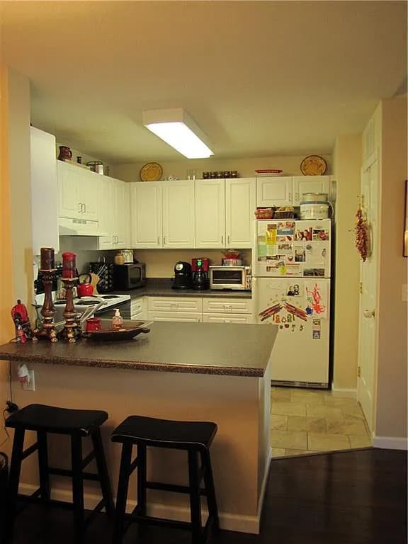 Photo - 120 Mill St Apartment