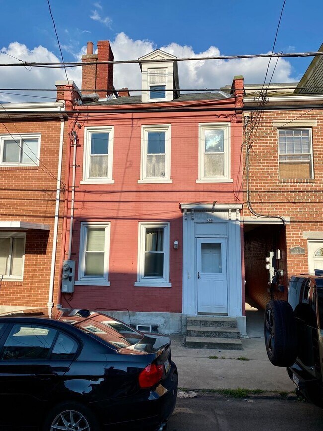 Building Photo - 109 S 13th St