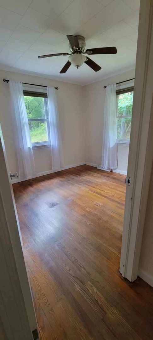 Foto del edificio - 3 Bd 1.5 Ba with 4 acres.