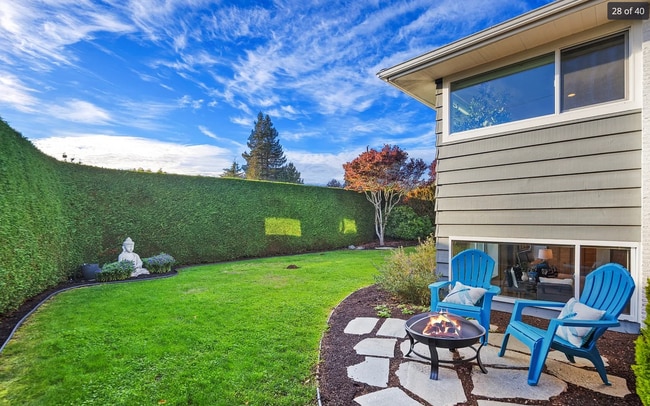 Side yard patio/entrance - 306 S 193rd St