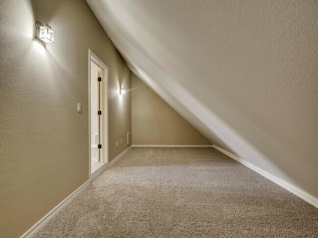 Foto del edificio - 1008 Highknoll Ln