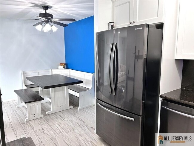 Foto del edificio - 532 Cricket Ln