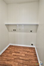 Building Photo - 460 Horizon Pointe