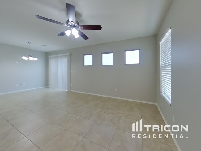 Foto del edificio - 17970 N 114th Ln
