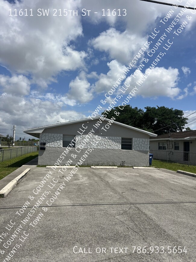 Building Photo - 11611 SW 215th St