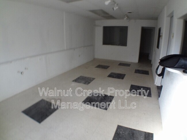 Foto del edificio - 4461 Oberlin Ave