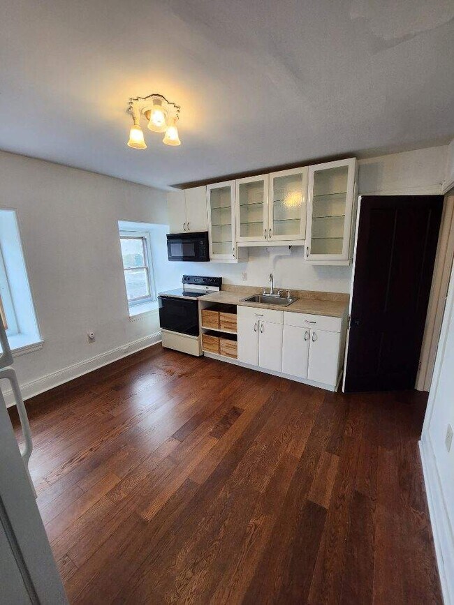 Foto del edificio - 510 Carpenter Ln