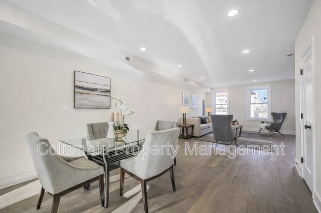 Building Photo - 3552 Warder St NW