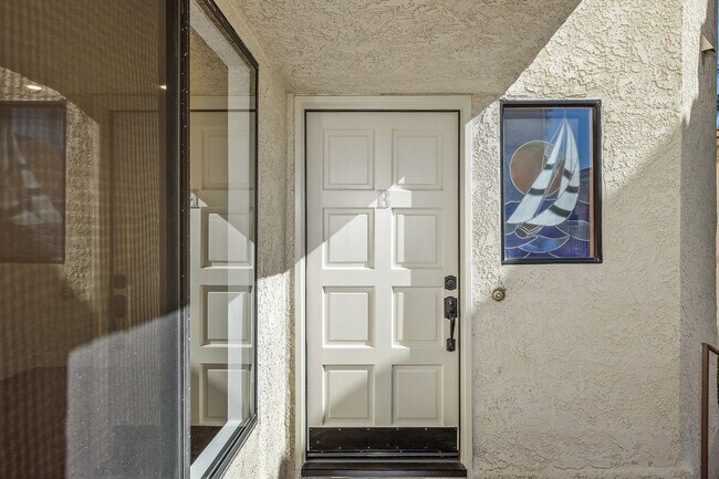 Foto del edificio - 24512 Alta Vista Dr