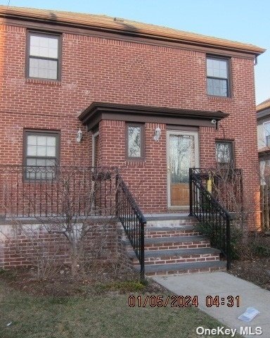 Foto principal - 92-65 218th St