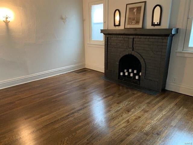 Foto del edificio - 7153 W Florissant Ave