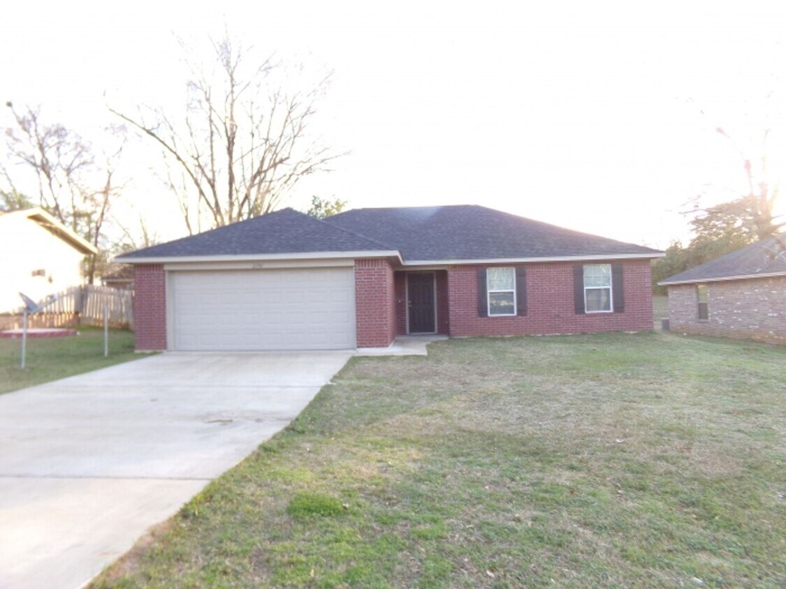 2101 Hollywood St, Nacogdoches, TX 75964 House Rental in Nacogdoches