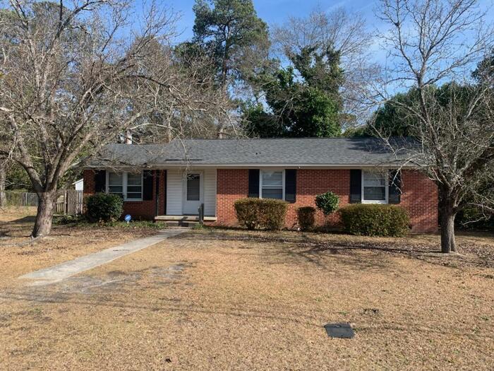 Primary Photo - 1802 Edgemore Rd
