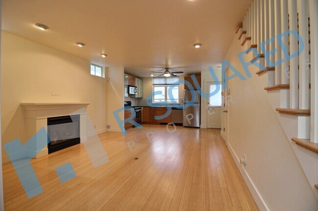 Building Photo - 355 16th Ave