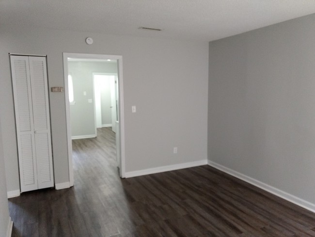 Foto del edificio - 2 Bedroom 1 Bath - East Ridge Location
