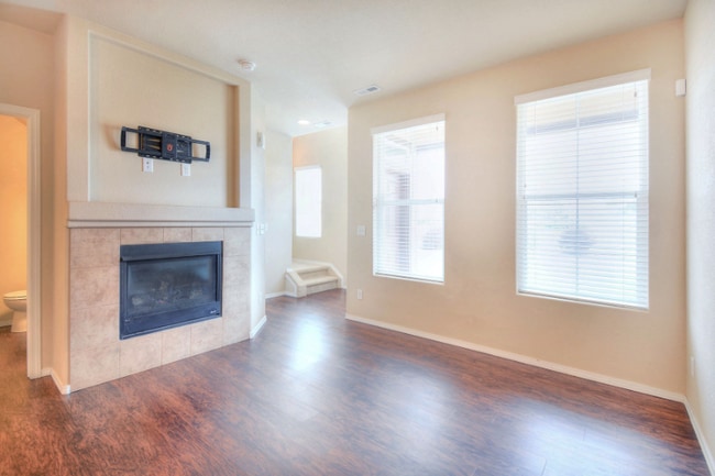 Photo - 5343 Prominence Point Townhome