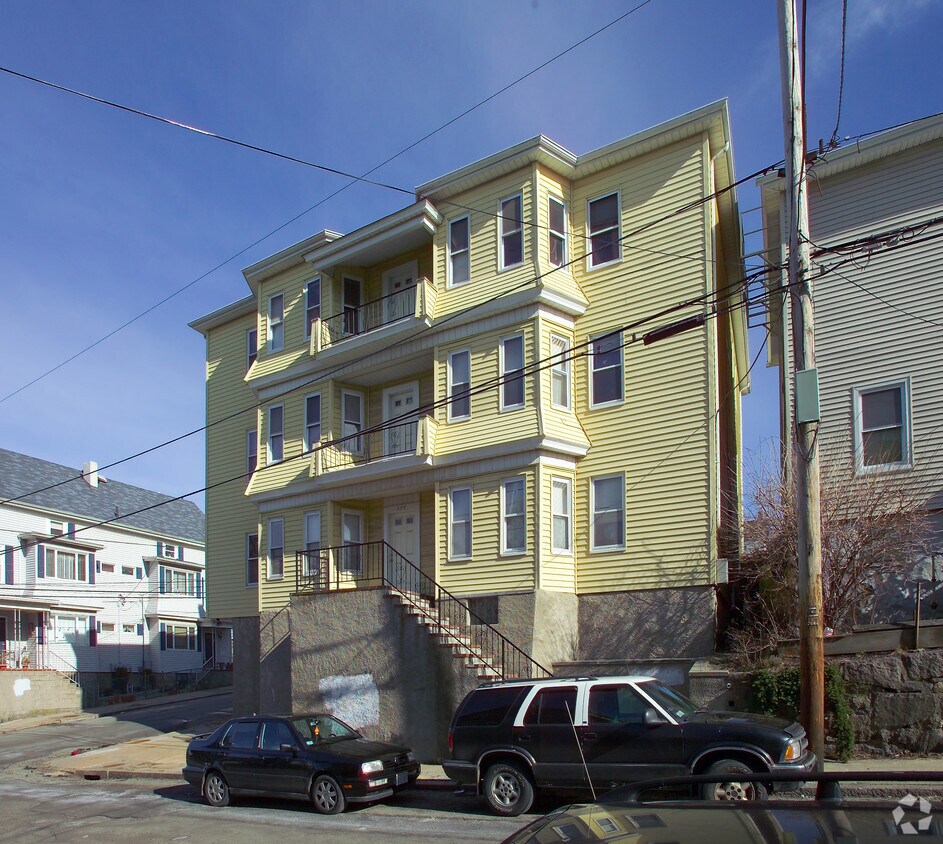 Building Photo - 270 Mulberry St