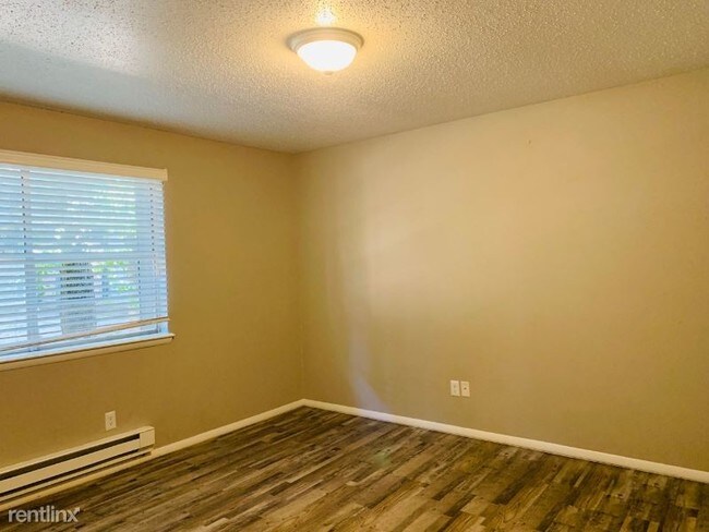 Foto del edificio - 1 br, 1 bath Apartment - 7408 NW 22nd St