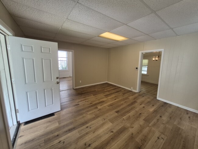 Photo - 526 Corwin St House