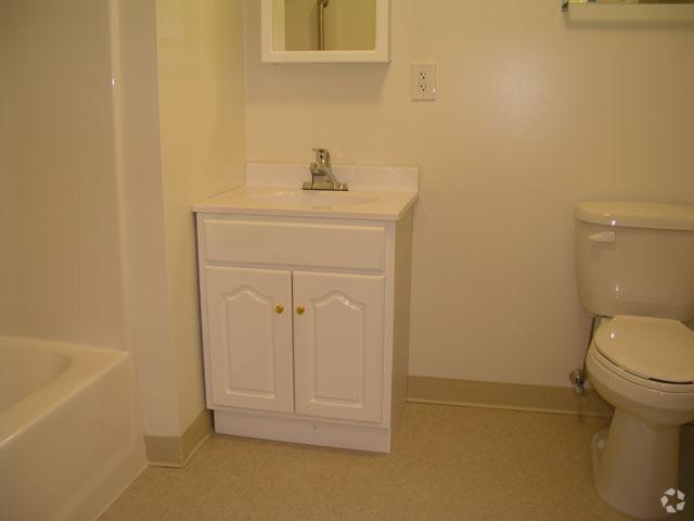 Bathroom - Kent Avenue Senior Living