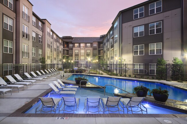 Two Pools and Expansive Sundecks - ICON at Dulles