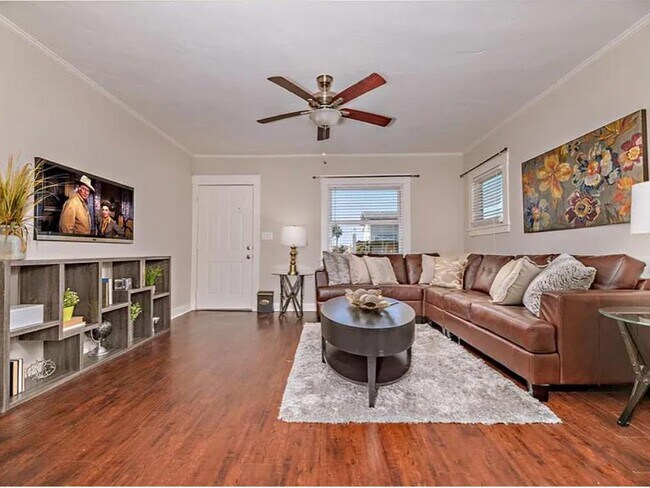 Foto del edificio - 3574 Meade Ave