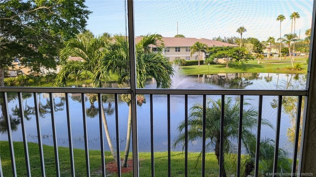 Foto principal - 1563 SE Royal Green Cir