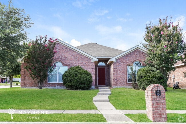Building Photo - 2744 Ensenada Ln