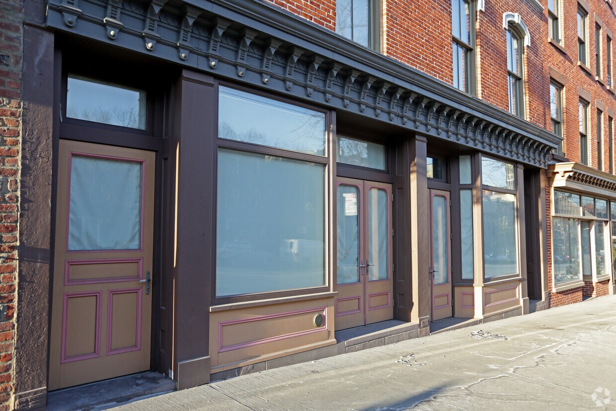 Foto del edificio - 104 Atlantic Ave