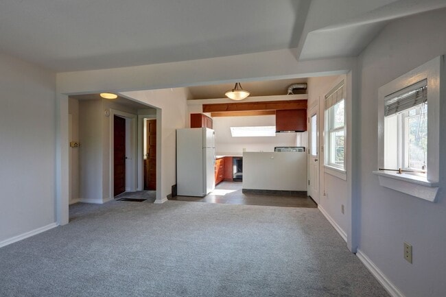 Building Photo - 824 NE Ravenna Blvd