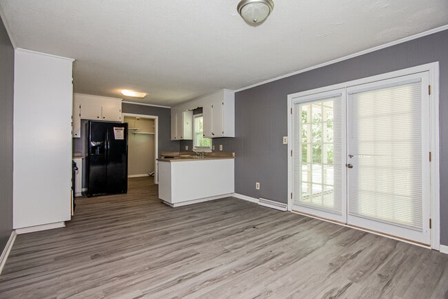 Building Photo - 626 Wellons Dr