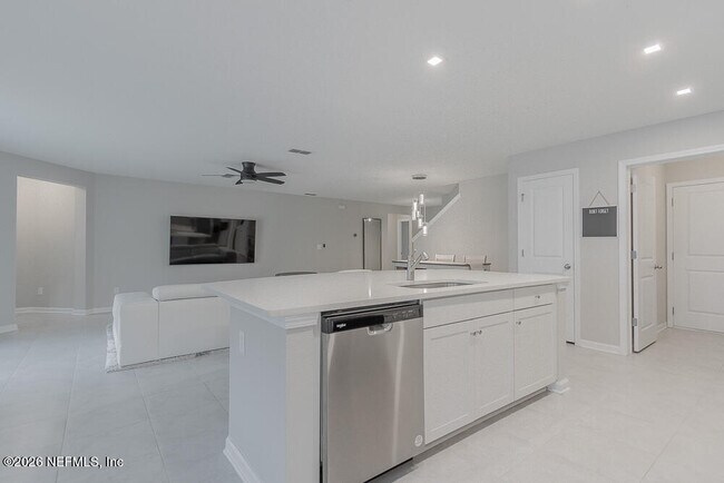Foto del edificio - 4948 Big Pine Dr