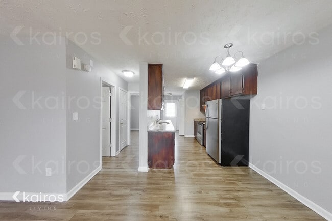 Building Photo - 150 Deer Pkwy