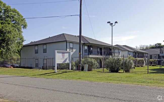 university trails prairie view