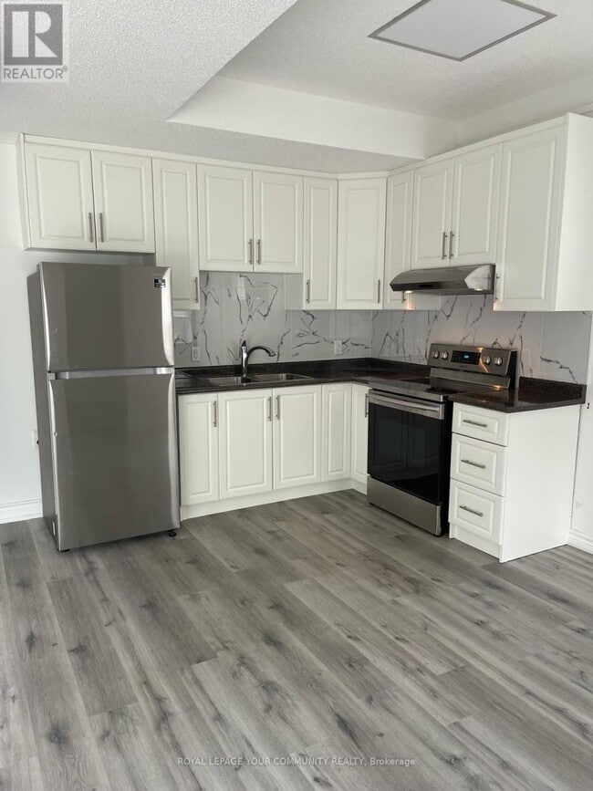Building Photo - 9 Magdalan Cres