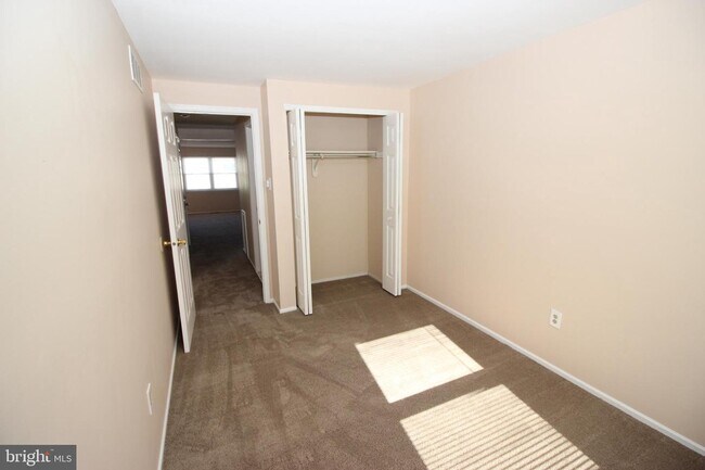 Foto del edificio - 13053 Blakeslee Dr