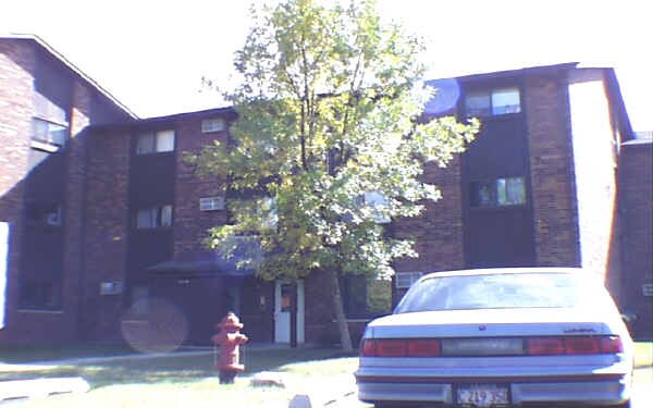 Primary Photo - 29W534 Country Ridge Dr
