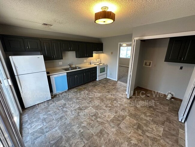 Building Photo - 4715 Switzer Rd