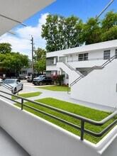 Building Photo - 551 NE 62nd St