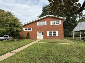 Building Photo - 715 Virginia