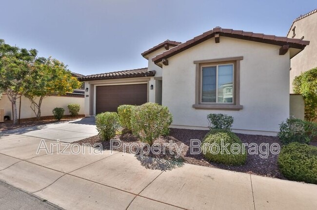 Building Photo - 20933 W Almeria Rd