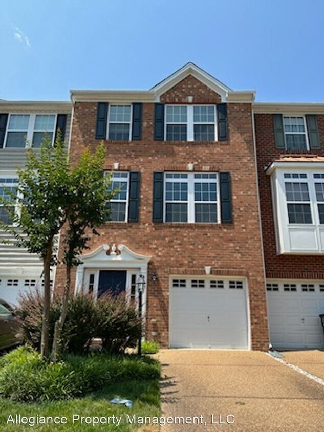 Primary Photo - 3 br, 2.5 bath House - 8063 Belton Cir