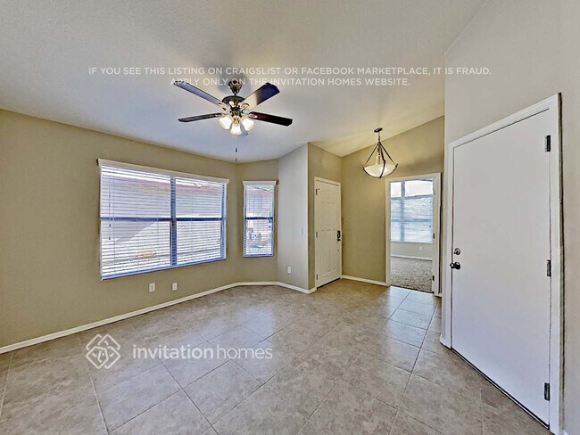 Building Photo - 2330 E Pinto Dr