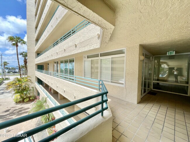 Foto del edificio - 4575 S Atlantic Ave