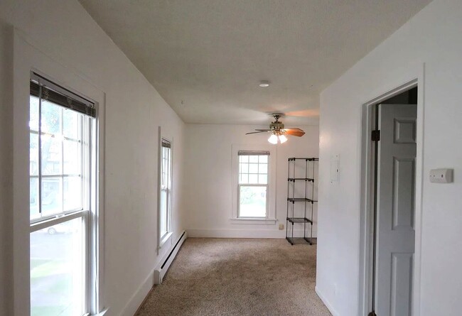 Building Photo - HATCH AND YOUNG 722